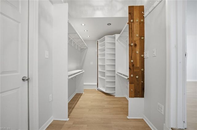 1129 Little Bay AVE, Norfolk, VA 23503