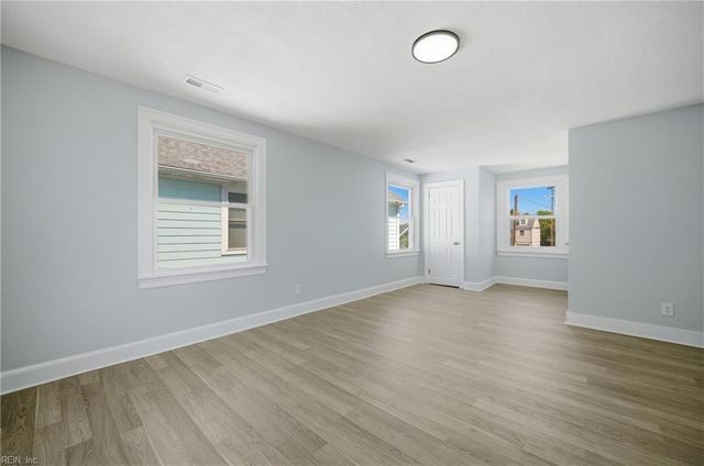 1129 Little Bay AVE, Norfolk, VA 23503