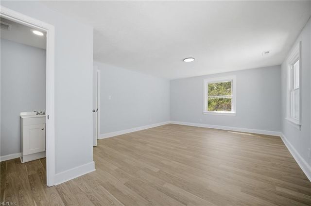 1129 Little Bay AVE, Norfolk, VA 23503