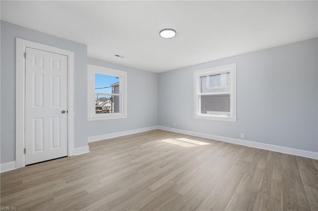 1129 Little Bay AVE, Norfolk, VA 23503