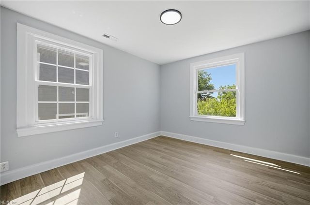 1129 Little Bay AVE, Norfolk, VA 23503