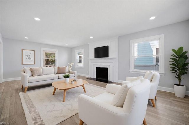 1129 Little Bay AVE, Norfolk, VA 23503