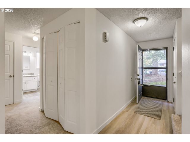 14853 Nw HUNTERS Dr, Beaverton, OR 97006