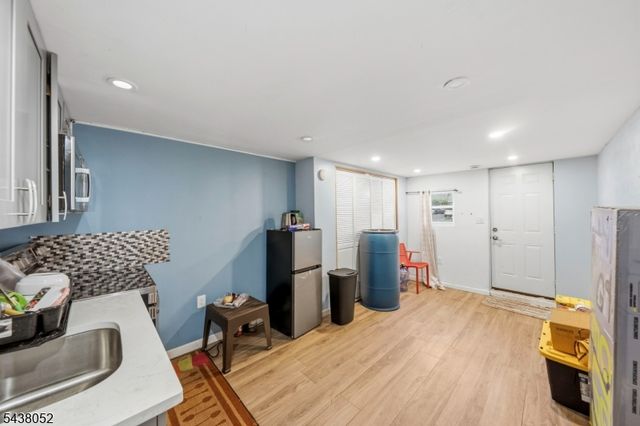 94 E 28th St, Bayonne City, NJ 07002