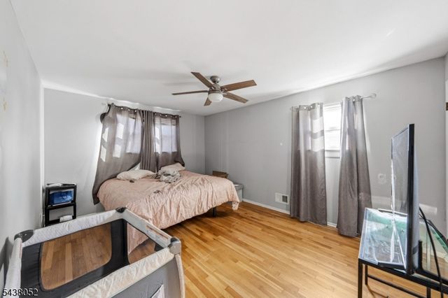 94 E 28th St, Bayonne City, NJ 07002