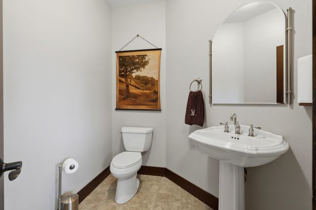 6105 S Harvest Ln, Greenacres, WA 99016