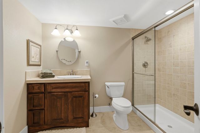 6105 S Harvest Ln, Greenacres, WA 99016