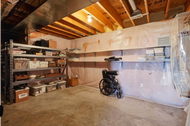 6105 S Harvest Ln, Greenacres, WA 99016