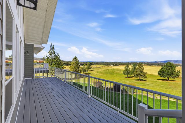 6105 S Harvest Ln, Greenacres, WA 99016