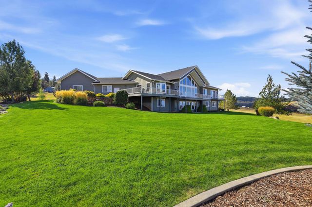 6105 S Harvest Ln, Greenacres, WA 99016