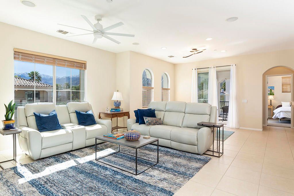 Image 8 of property listing at 1370 Yermo Drive S, Palm Springs, CA 92262