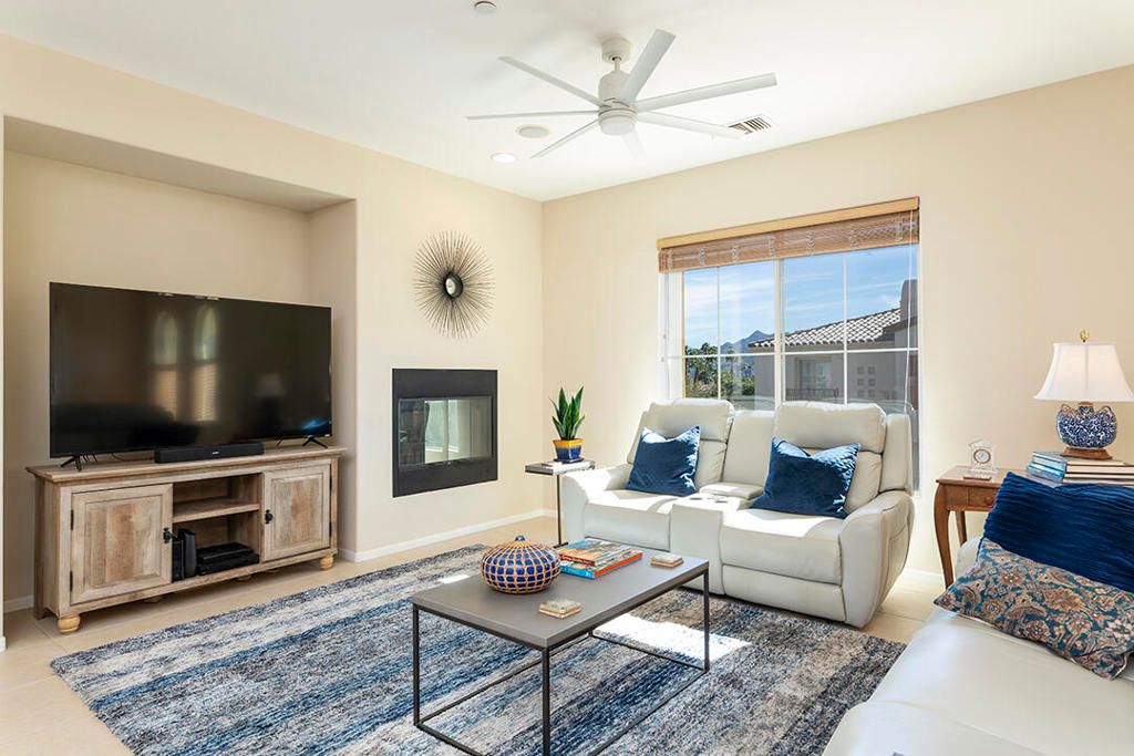 Image 9 of property listing at 1370 Yermo Drive S, Palm Springs, CA 92262