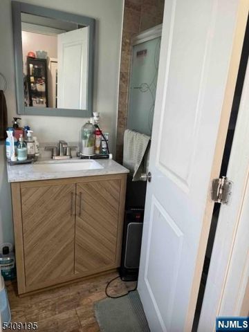 15 Harrison Place, Clifton, NJ 07011