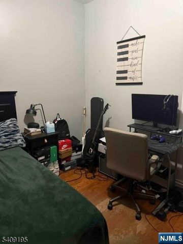 15 Harrison Place, Clifton, NJ 07011