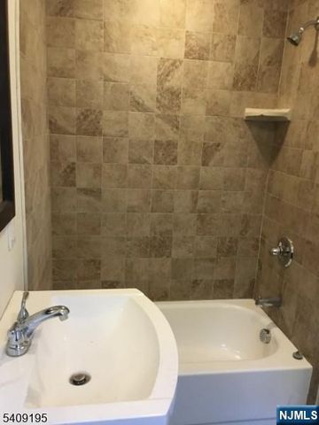 15 Harrison Place, Clifton, NJ 07011