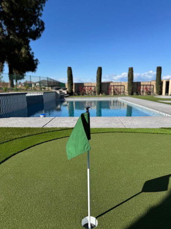 Image 20 of property listing at 11417 N Portofino Drive, Fresno, CA 93730