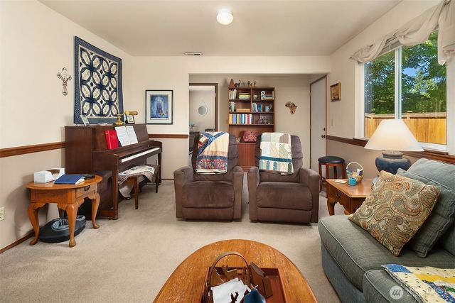 3121 206th Place SW, Lynnwood, WA 98036