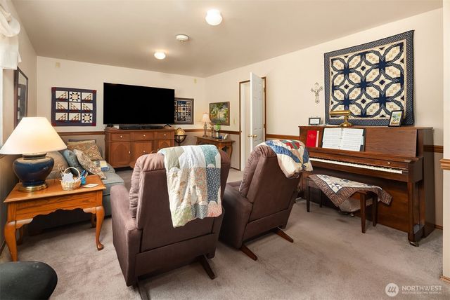 3121 206th Place SW, Lynnwood, WA 98036