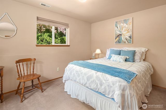 3121 206th Place SW, Lynnwood, WA 98036