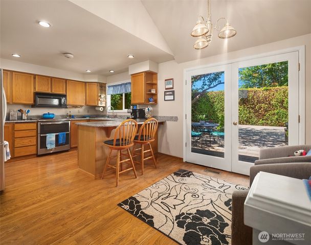 3121 206th Place SW, Lynnwood, WA 98036