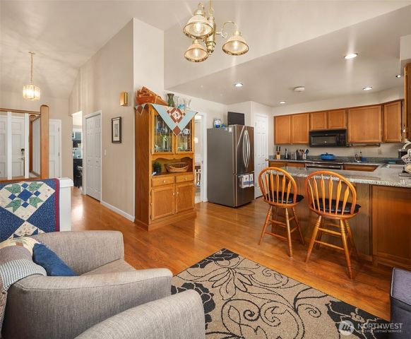 3121 206th Place SW, Lynnwood, WA 98036