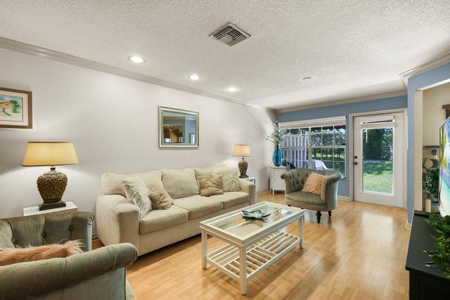 5266 Sapphire Valley, Boca Raton, FL 33486