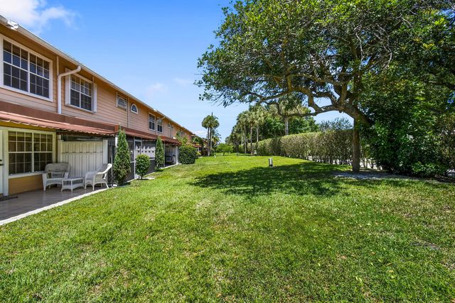5266 Sapphire Valley, Boca Raton, FL 33486