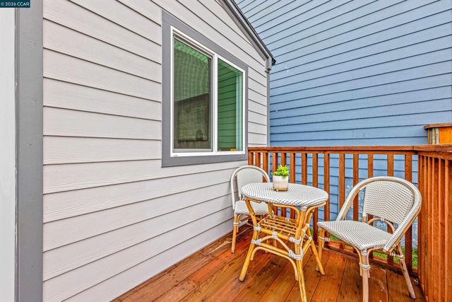 390 Guttenberg St, Daly City, CA 94014