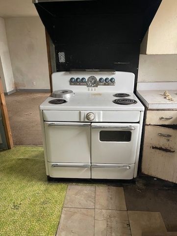 421 S Washington Street, Siloam Springs, AR 72761