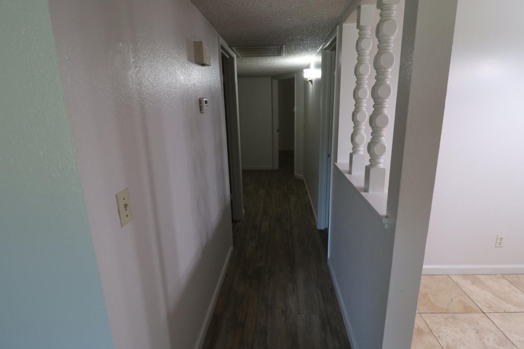Image 6 of property listing at 3342 W Oswego, Fresno, CA 93711