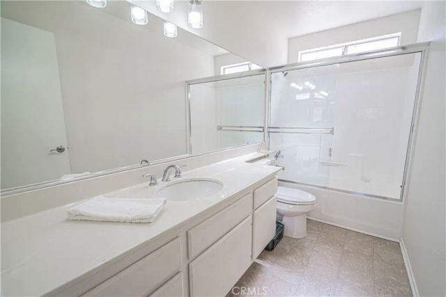 18834 Vista Del Canon H, Newhall, CA 91321