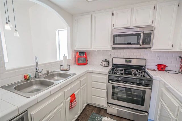 18834 Vista Del Canon H, Newhall, CA 91321