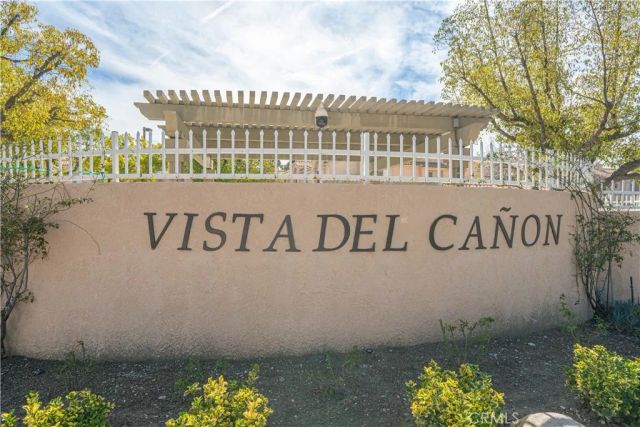 18834 Vista Del Canon H, Newhall, CA 91321