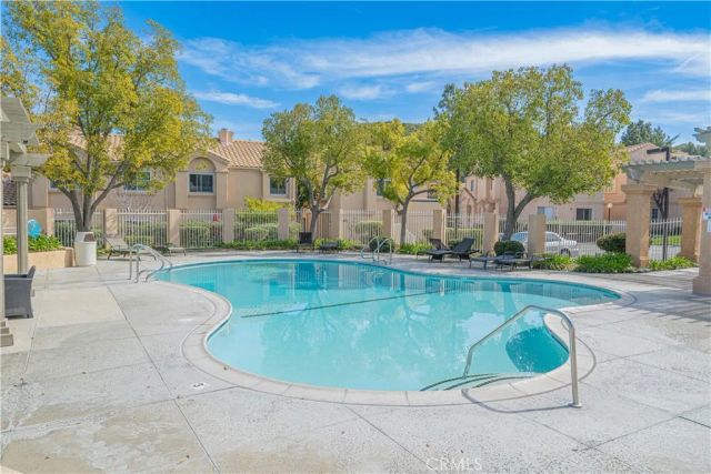 18834 Vista Del Canon H, Newhall, CA 91321