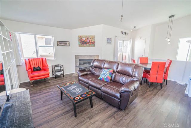 18834 Vista Del Canon H, Newhall, CA 91321