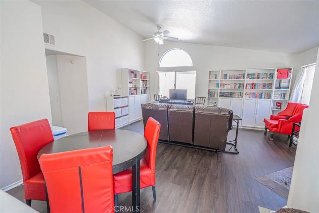 18834 Vista Del Canon H, Newhall, CA 91321