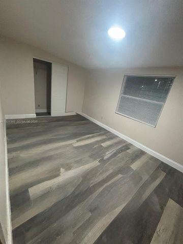 3033 NW 43rd Ave 106, Lauderdale Lakes, FL 33313