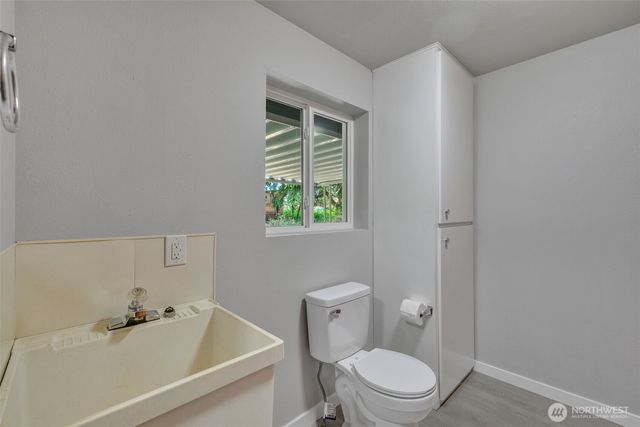 12833 9th Avenue SW, Burien, WA 98146