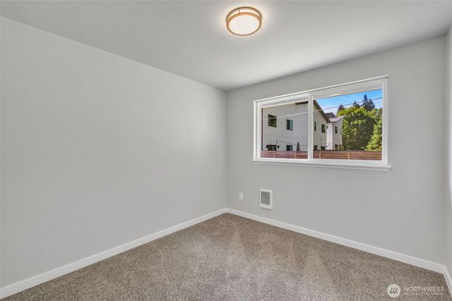 12833 9th Avenue SW, Burien, WA 98146