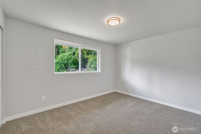 12833 9th Avenue SW, Burien, WA 98146
