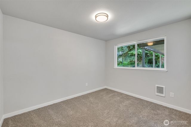 12833 9th Avenue SW, Burien, WA 98146