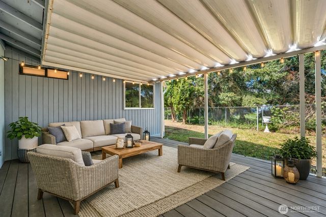 12833 9th Avenue SW, Burien, WA 98146