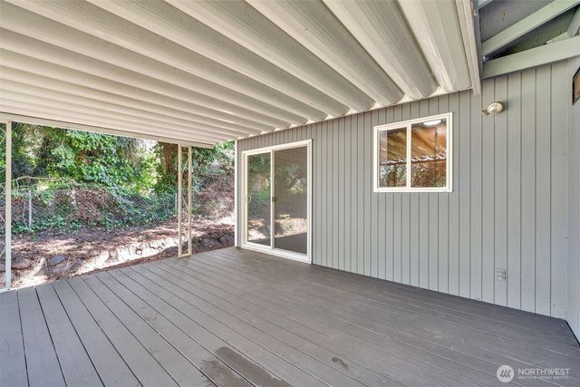 12833 9th Avenue SW, Burien, WA 98146