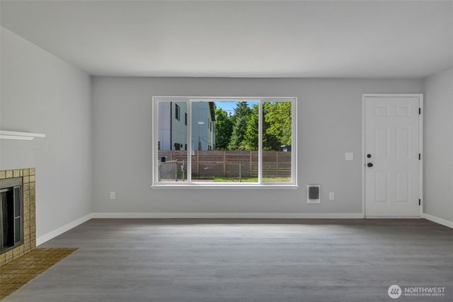 12833 9th Avenue SW, Burien, WA 98146