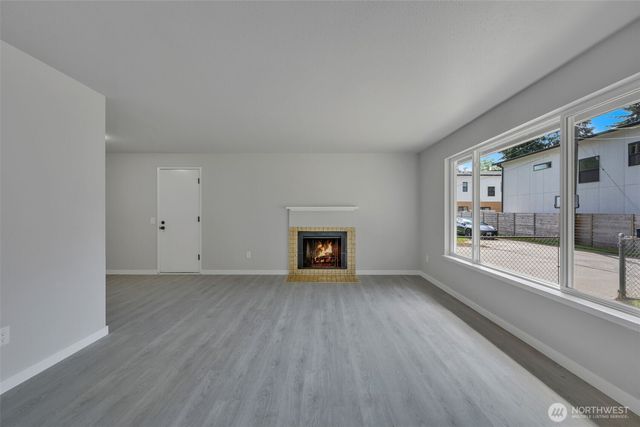 12833 9th Avenue SW, Burien, WA 98146