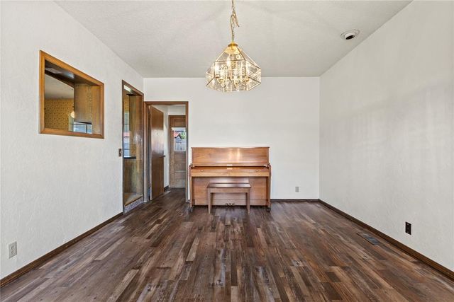 514 Oak Drive, Weatherford, OK 73096