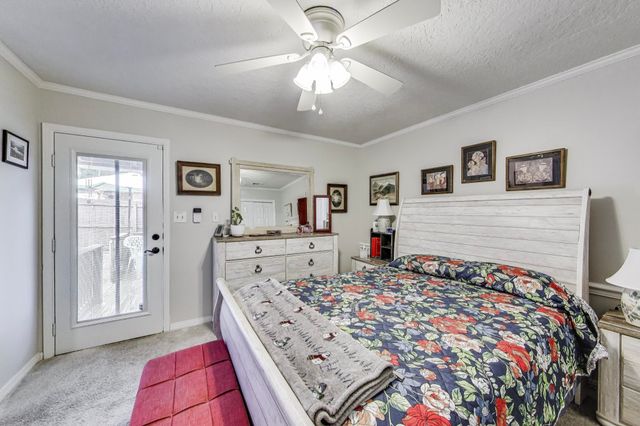 104 Fairoaks Drive, Crestview, FL 32539