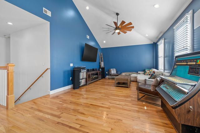 1705 5th Ave, N, Nashville, TN 37208