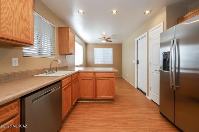 10157 E Placita Del Timbre, Tucson, AZ 85747