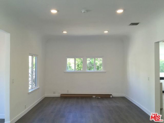 8538 W West Knoll Drive, West Hollywood, CA 90069